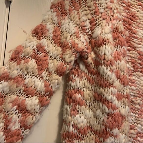 Sz XS Tularosa Revovle Chunky Knit Pink & Cream Wool Oversized Sweater Cardigan - Picture 5 of 11